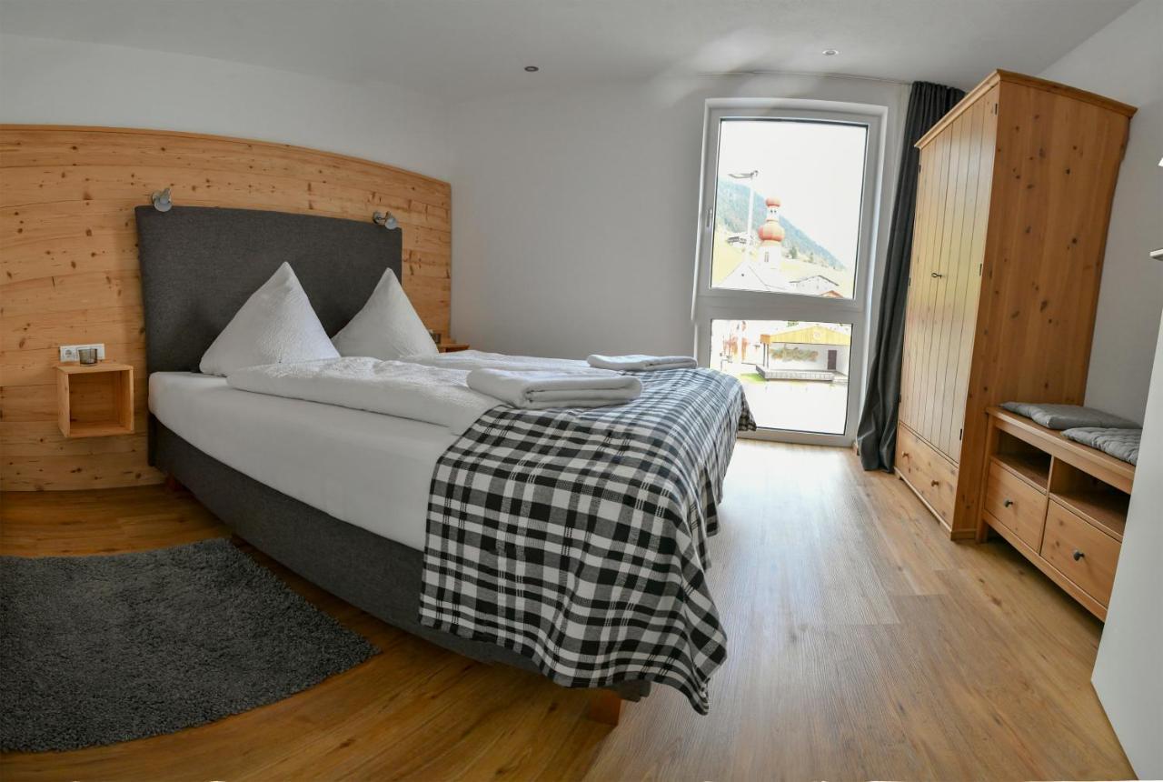 Veranda Appartement Bergblick Gries im Sellrain Bagian luar foto